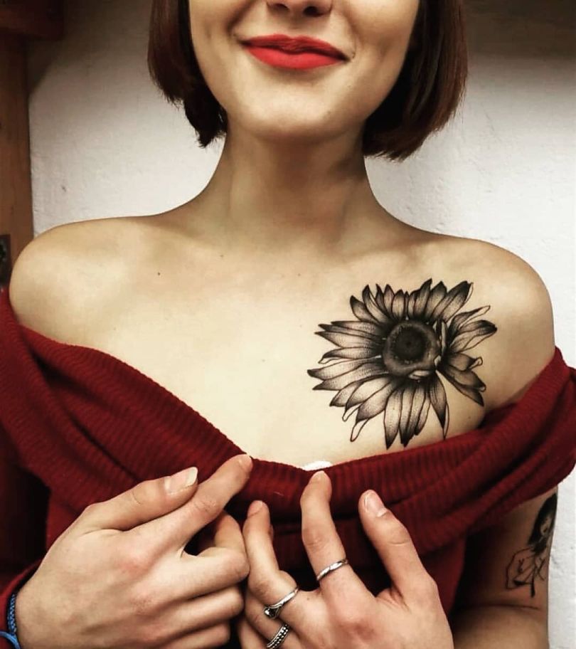 beautiful-black-grey-sunflower-tattoo-by-LIT-tattoo