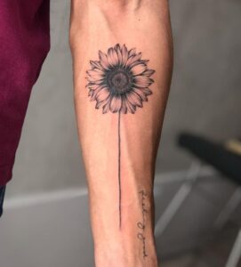 black-grey-sunflower-tattoo-ideas